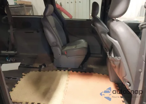 2004 Chrysler Town & Country Touring из США, поврежденный, VIN 2C4GP54L34R547514